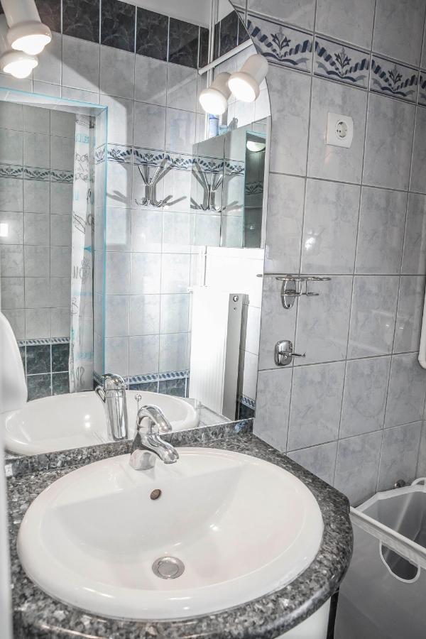 סגד Fullmoon Apartments 1 מראה חיצוני תמונה