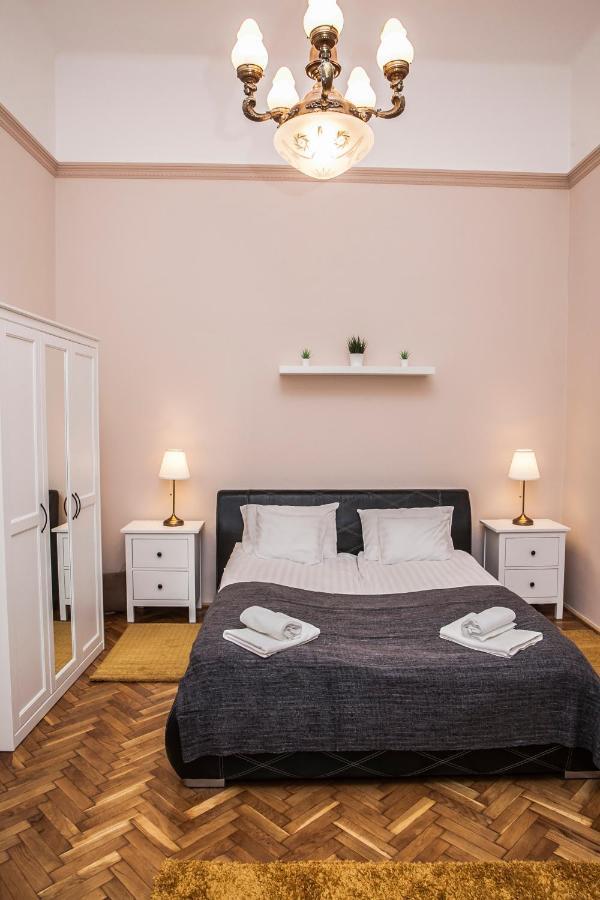 סגד Fullmoon Apartments 1 מראה חיצוני תמונה